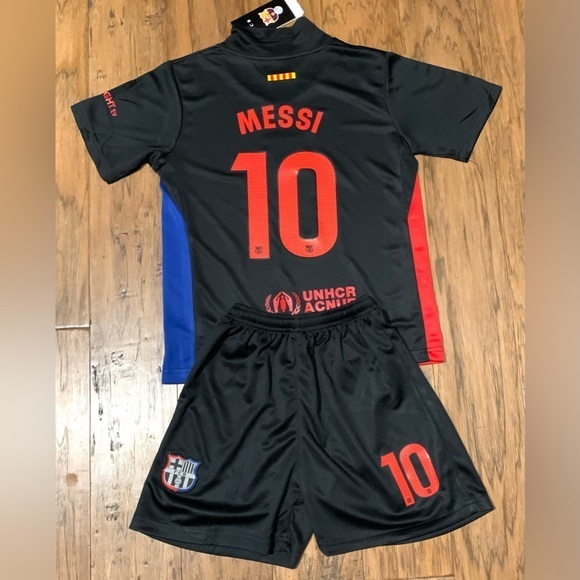 Large Messi Barcelona Black Soccer Jersey Kit Size 28 10-11 NWT